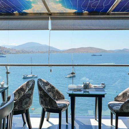 Republika Hotel Saranda Extérieur photo