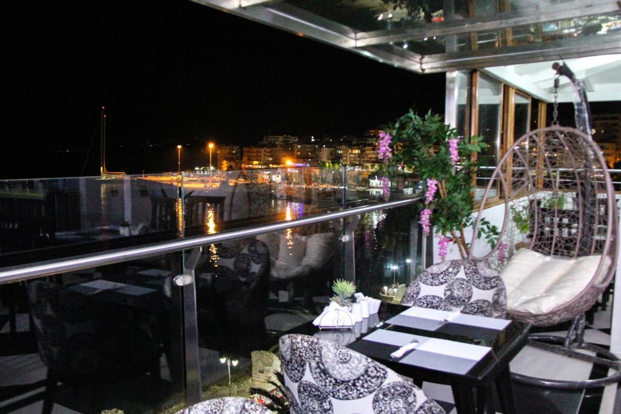 Republika Hotel Saranda Extérieur photo