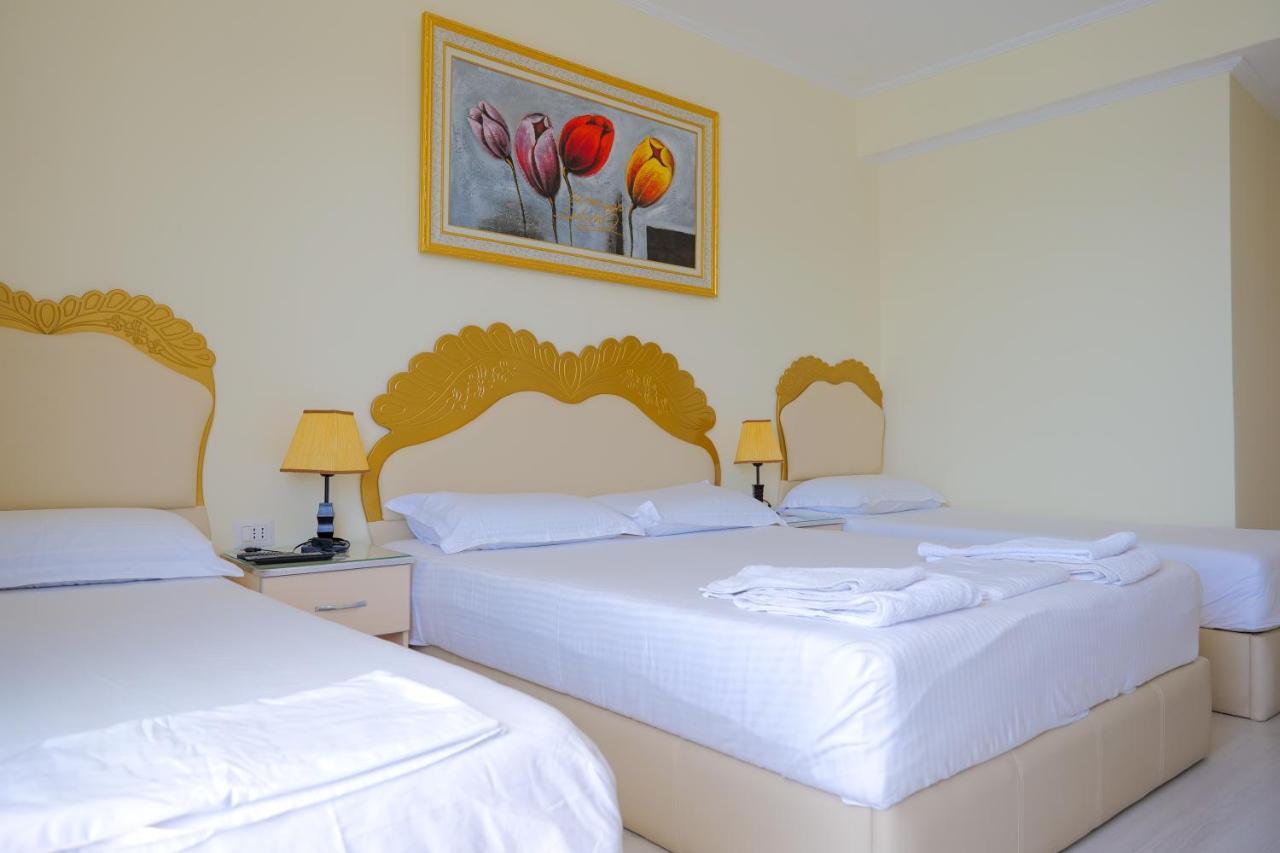 Republika Hotel Saranda Extérieur photo