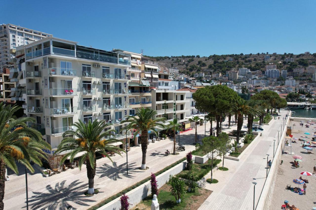 Republika Hotel Saranda Extérieur photo
