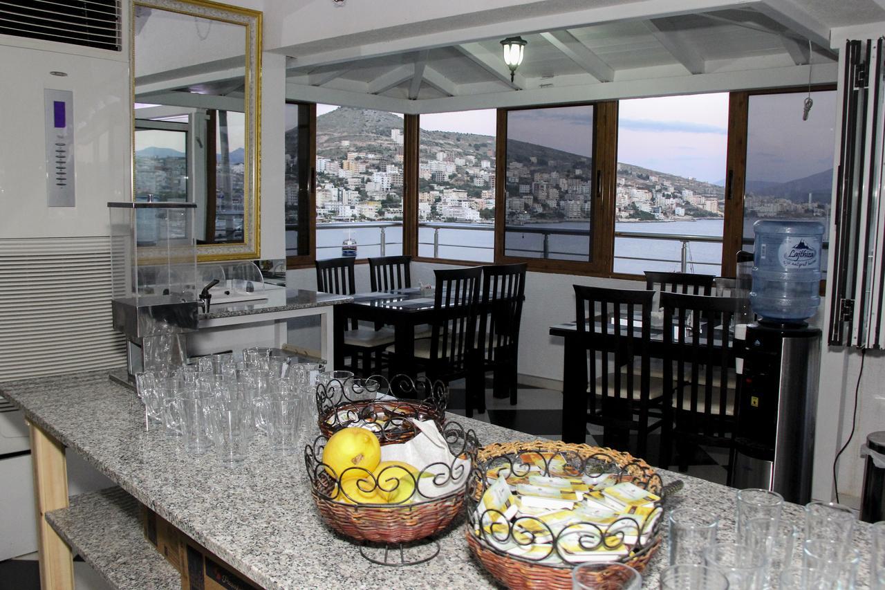 Republika Hotel Saranda Extérieur photo